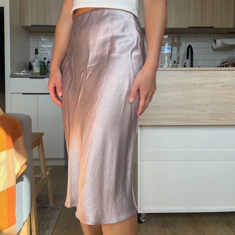 Aritzia Babaton Slip Satin Midi Skirt (Size 0)